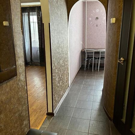Апартаменты В Самом Центре Прпобеды 90 Τσέρνιγκοφ Εξωτερικό φωτογραφία